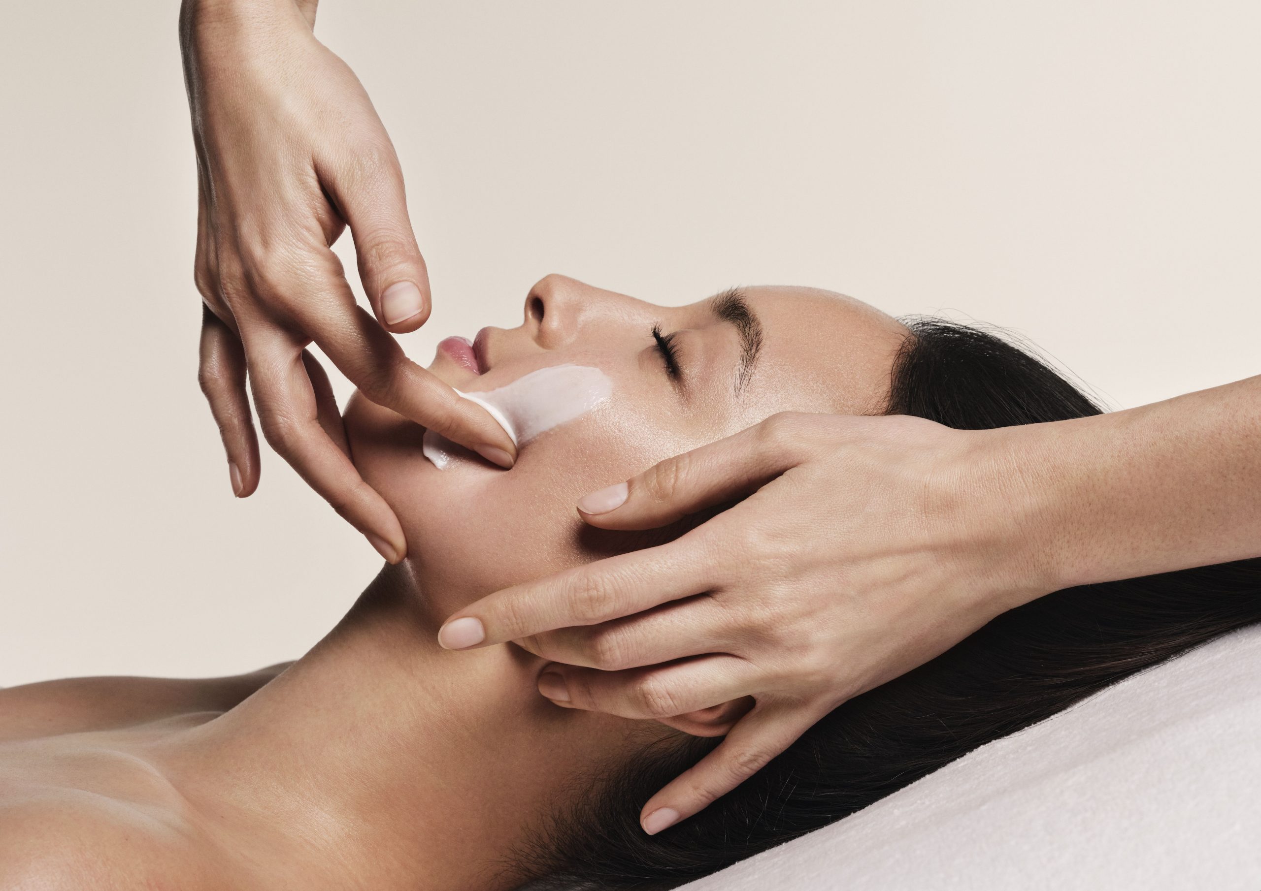 2025 Spa New Communication-Model-Expert-1789178